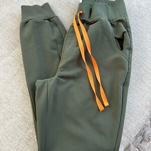 Figs high-waisted Zamora joggers scrub pants and Catarina one pocket scrub top